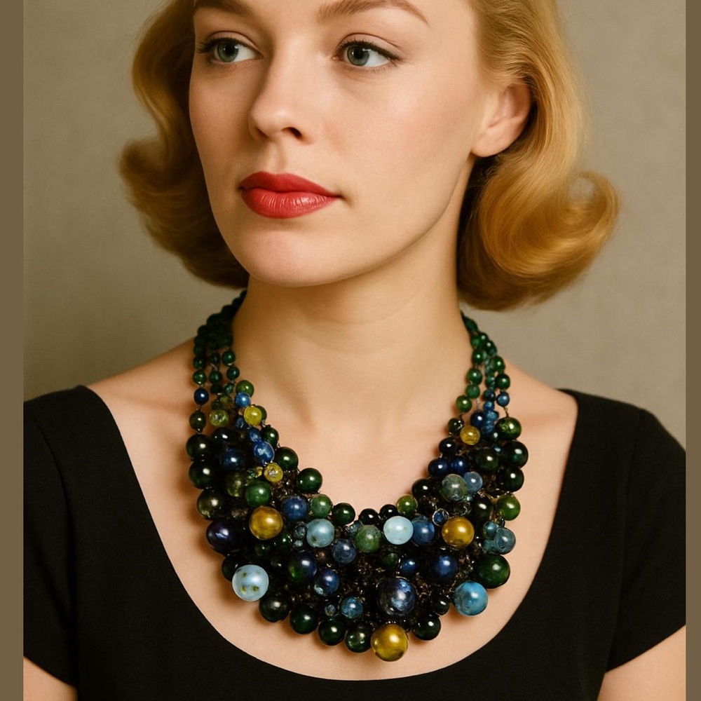 MCM WEST GERMANY 1950s RETRO BIB STYLE CLUSTER GLASS BEAD MULTICOLOR NECKLACE